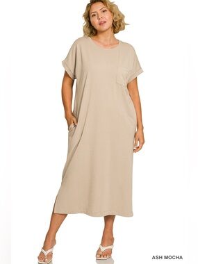 NWT ZENANA ROUND NECK SHORT SLEEVE MIDI DRESS